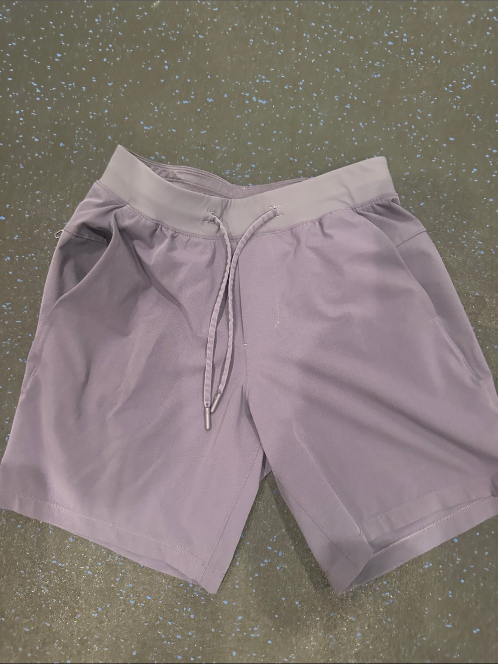 Men's Lululemon dark Lavender Performance Drawstring Shorts size XS